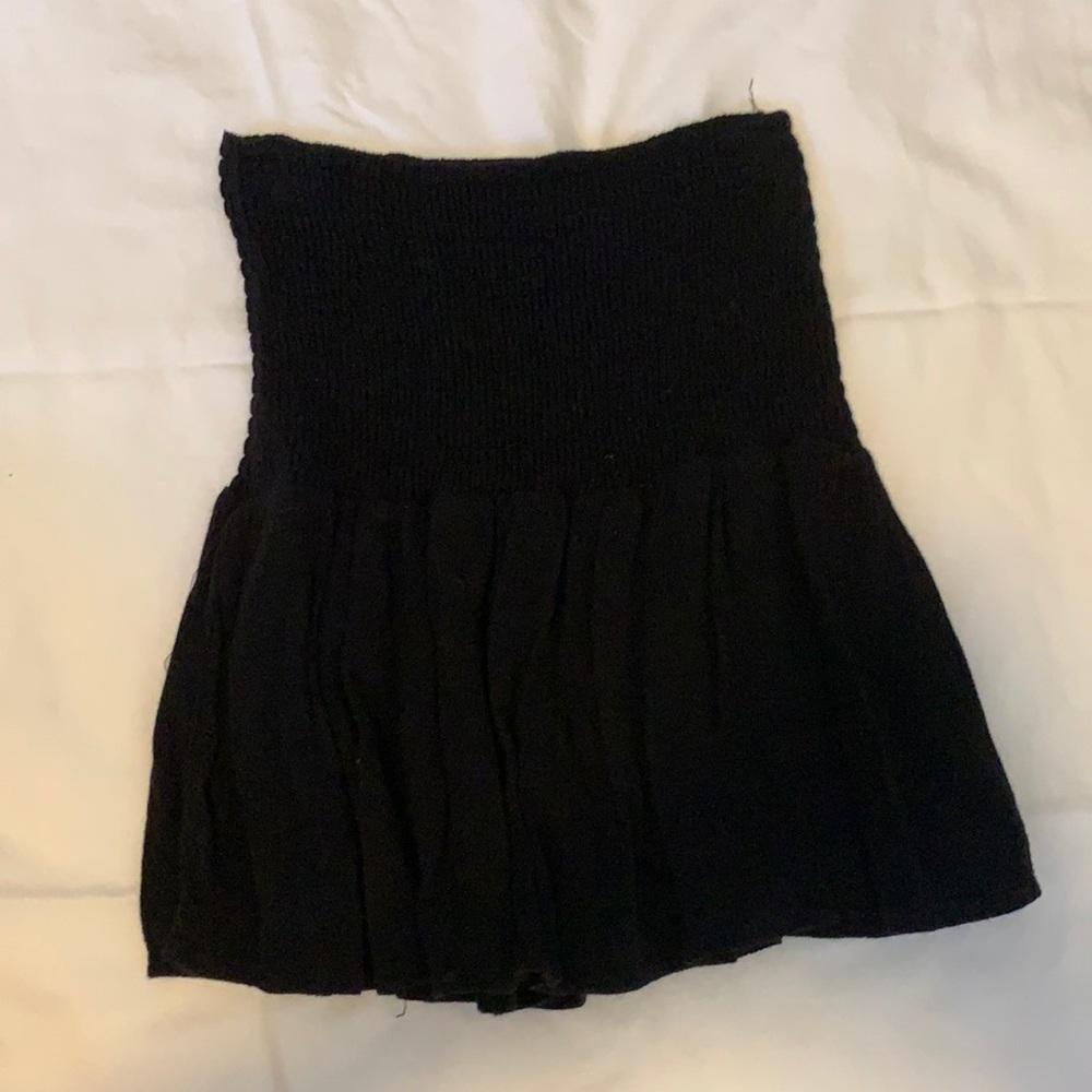 Black strapless top